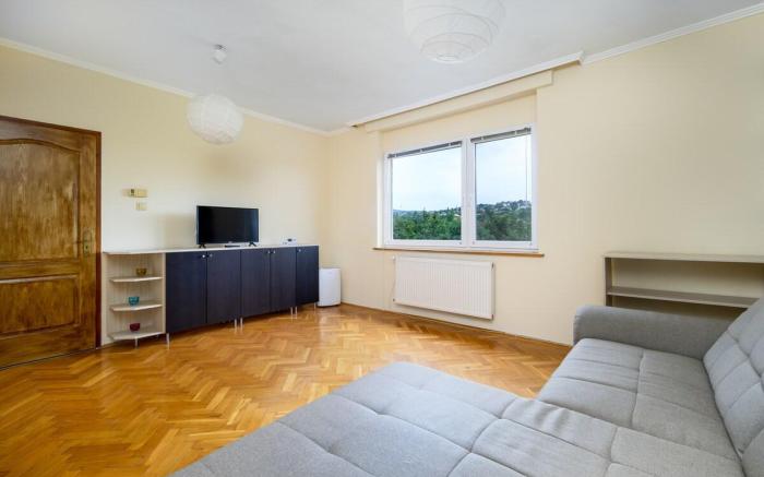 Buda Breeze 2BR Apt. w Balcony & AC by NW