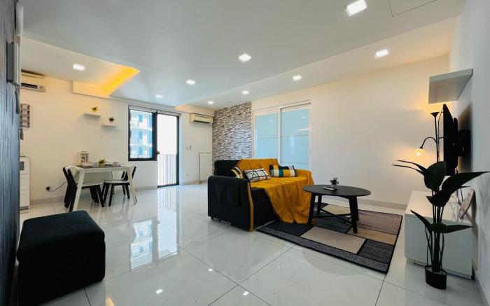 Trefoil Setia Alam by DeUrban TFC2210