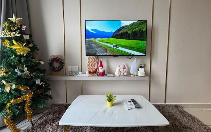 Hill10 Residence I-City by DeUrban HH3001