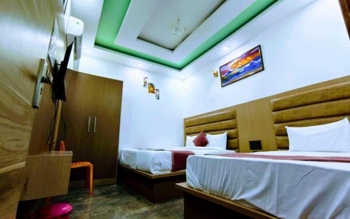Hotel Parkland, Mathura (Near Railway Station)