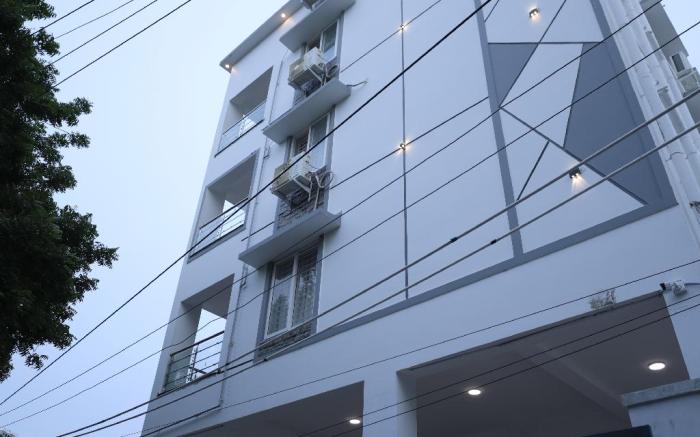 Rohaan Elite stays by UPAR