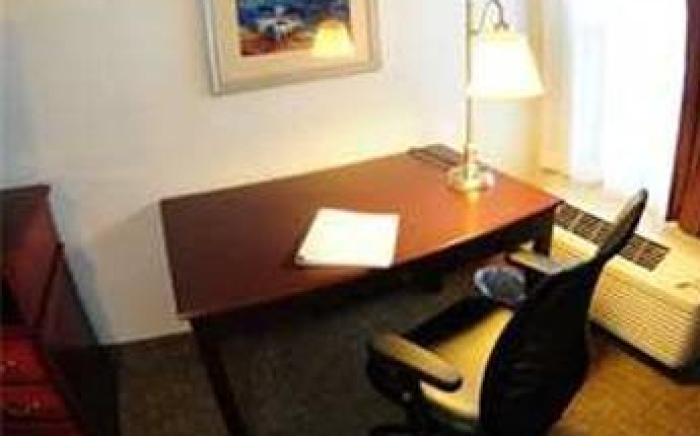 Hampton Inn & Suites Nashville-Airport