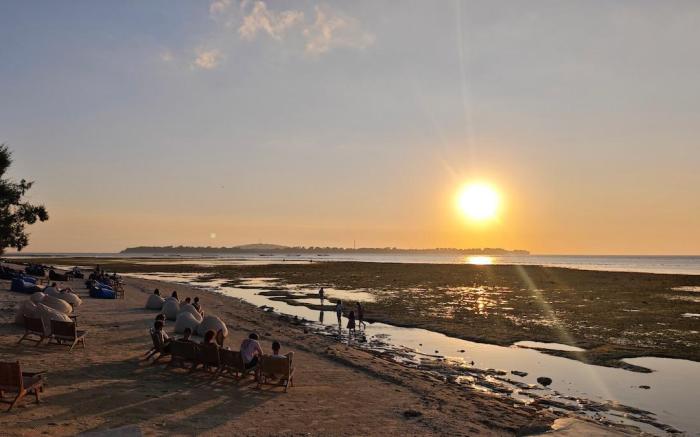 Bintang Beach 2 Bungalow
