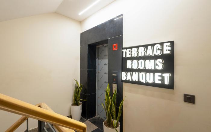 Leaf 9 Grand, Near Udyog vihar and Yashobhoomi