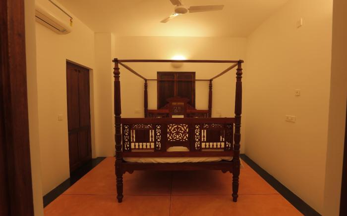 The Colonial Courtyard