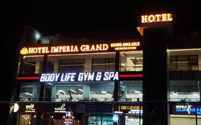 Hotel Imperia Grand