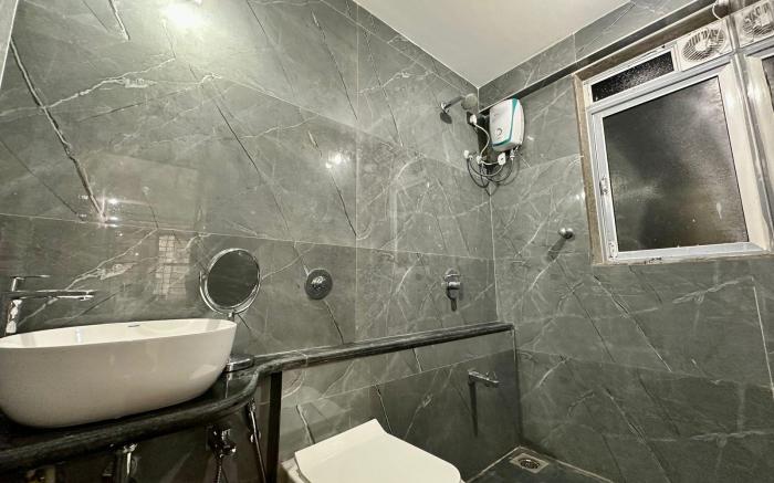 Luxurious 2BHK 604 Apartment in Powai with Balcony