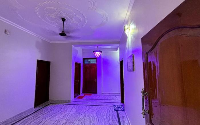 A Luxurious Resort Style Homestay-The London Villa