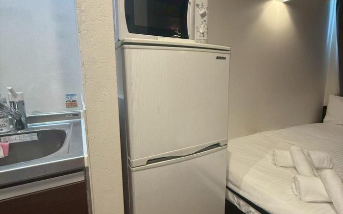 美栄橋駅から徒歩９分/泊ふ頭旅客ターミナルや国際通り徒歩圏内/那覇空港から車で１０分/４名様宿泊可能