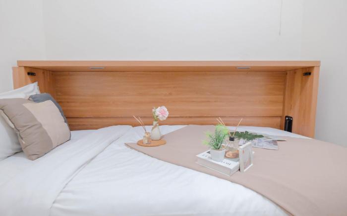 2BR near UNJ at Green Pramuka City By Travelio