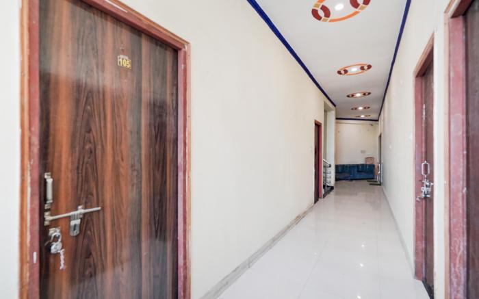 SPOT ON M L Paying Guest House