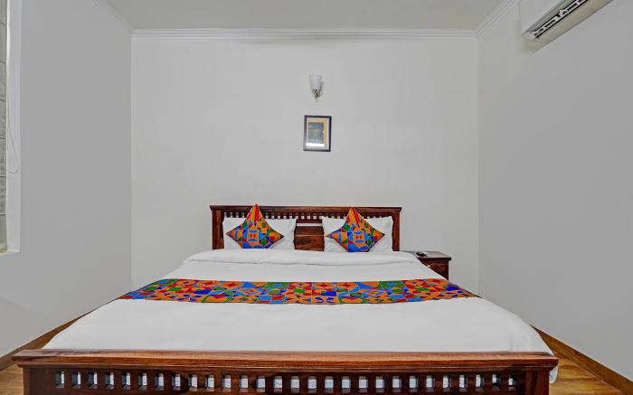 FabHotel Hazel Town House