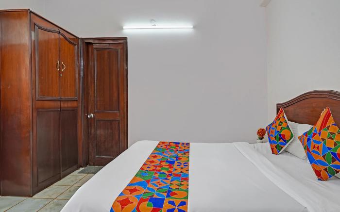 FabHotel Iconic Residency