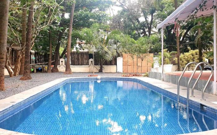 The White House with Private Pool, Calangute Beach