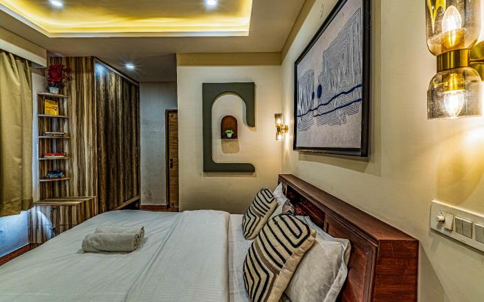 Snowdrop 3BR-FF| Mall road Mussoorie by Homeyhuts