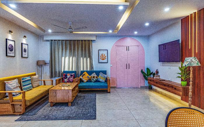 Snowdrop 3BR-FF| Mall road Mussoorie by Homeyhuts