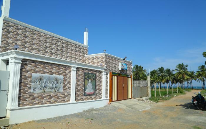 Sea Wave Beach Resort