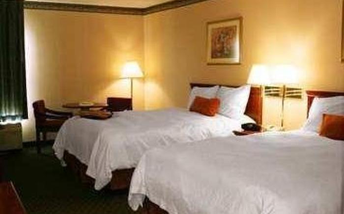 Hampton Inn Bellevue / Nashville-I-40 West