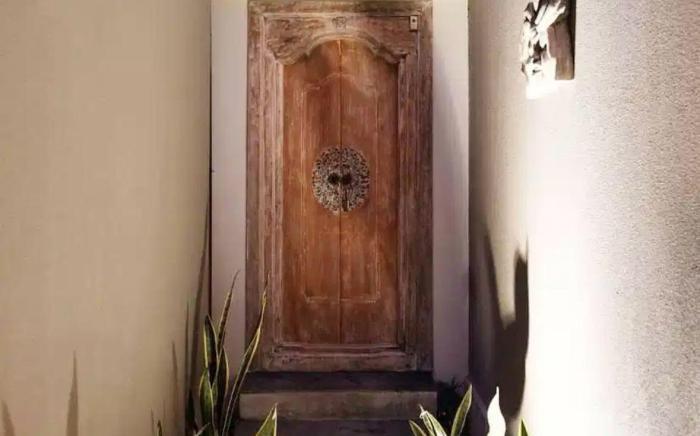 Holysleep Villa Seminyak 2