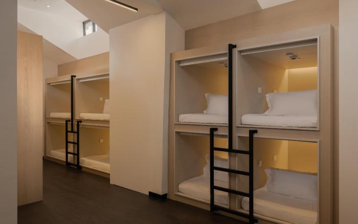 BEAT. 1932 Hostel @ Chinatown