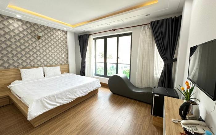 The Land Hotel & Apartment