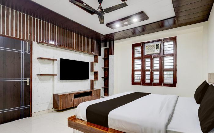 Super Townhouse Sheesh Mahal Farrukh Nagar