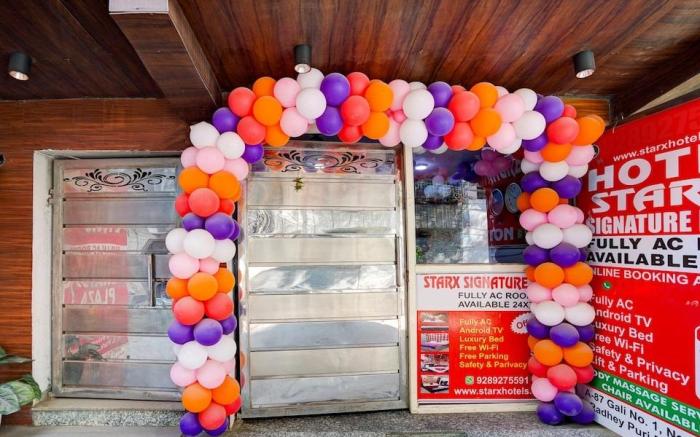 Starx Signature Plaza Near Karkardooma Metro Station