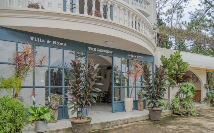 Chu Mansion - Chill & Grill and Pickeball