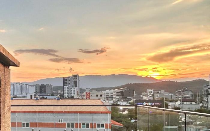 Private Rooftop Terrace · Sunset View · Elevator