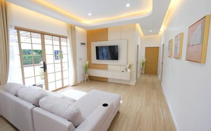 Muji Japanese-style pool villa