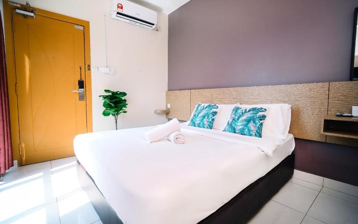 Swing & Pillows @ TRX