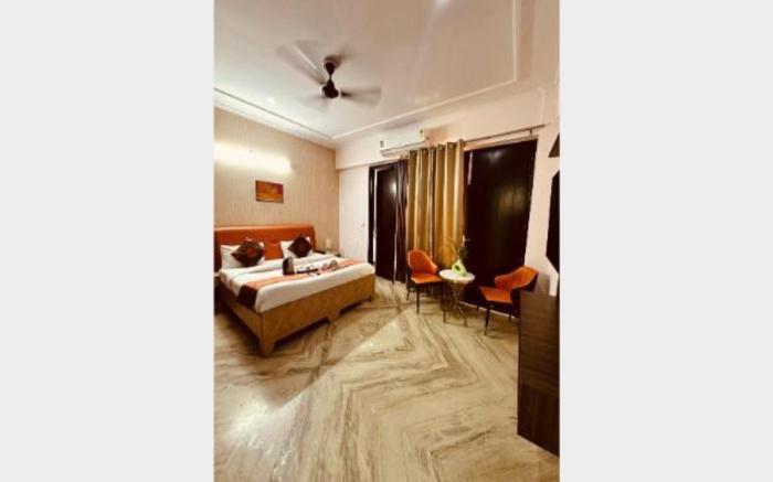 FabHotel Rush Residency