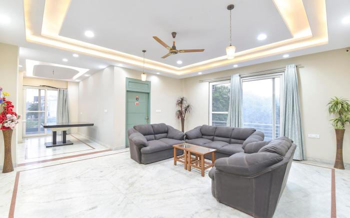 FabHotel Supreme Stay