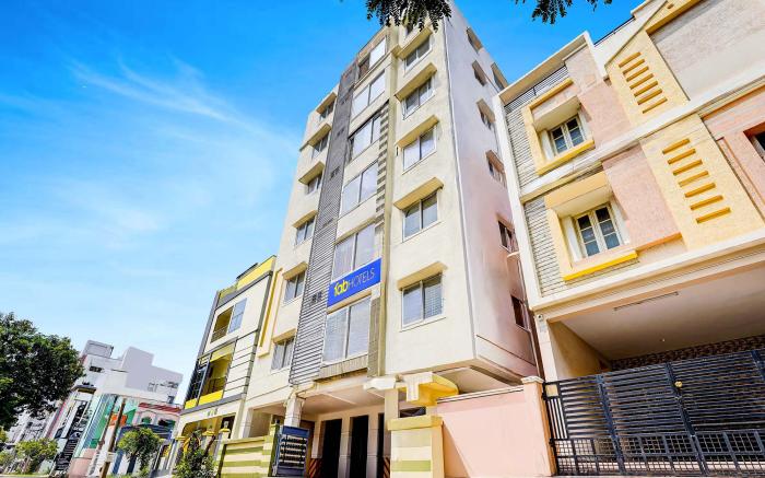 FabHotel AK Elite Luxury Homestay