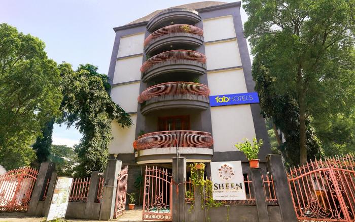 FabHotel Sheen Residences