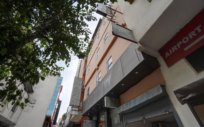 FabHotel Sun Plaza - Near Delhi Airport