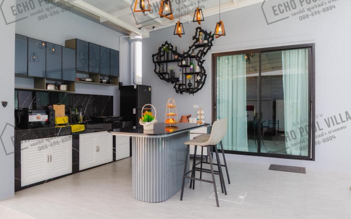 Echo Pool Villa Bangsaen l เอคโค่ พูลวิลล่าบางแสน