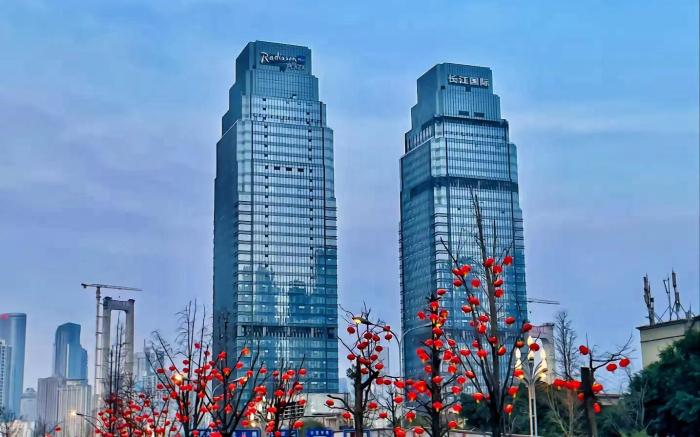 Aixin Yangtze River International Apartment 