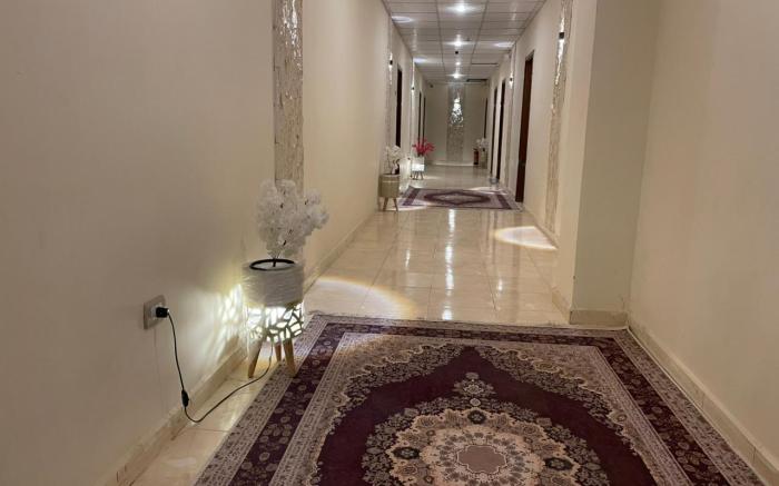 Verssailles Pyramids Hotel