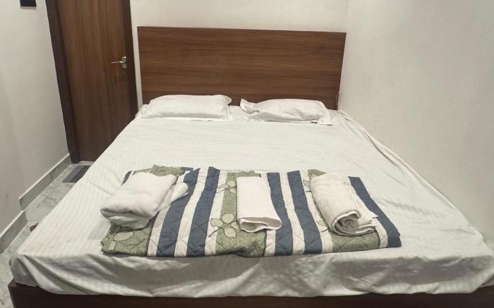 Orange Bricks Boutique Guest House(AC Suite Room)