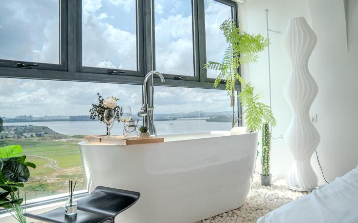 d'Artistic Suite with Private Bathtub | Seaview