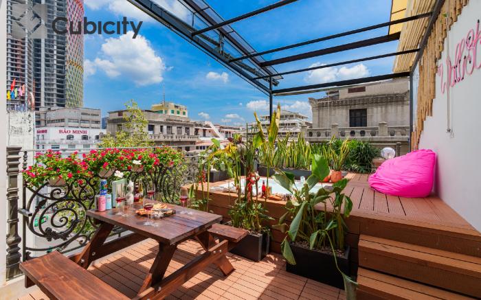 Cubicity Wall Street House