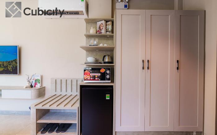 Cubicity Wall Street House