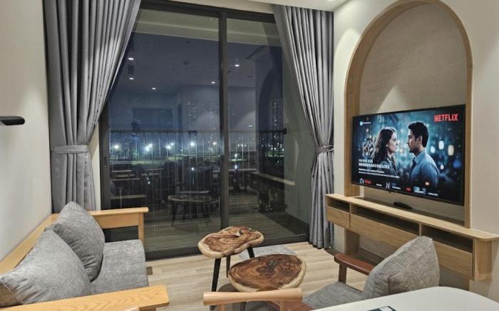 Apt 2 BR Golf Course View, Infrared Sauna, Ecopark