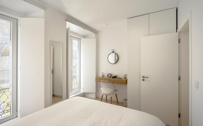 DOWNTOWN MODERN APARTMENTS by Homing