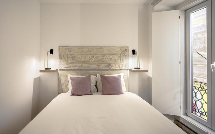 DOWNTOWN MODERN APARTMENTS by Homing