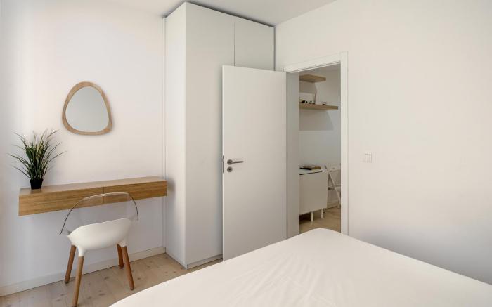 DOWNTOWN MODERN APARTMENTS I by Homing