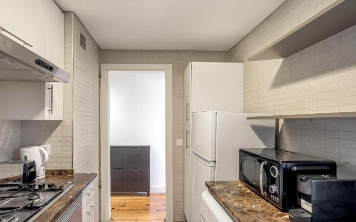 BAIRRO ALTO TYPICAL by Homing