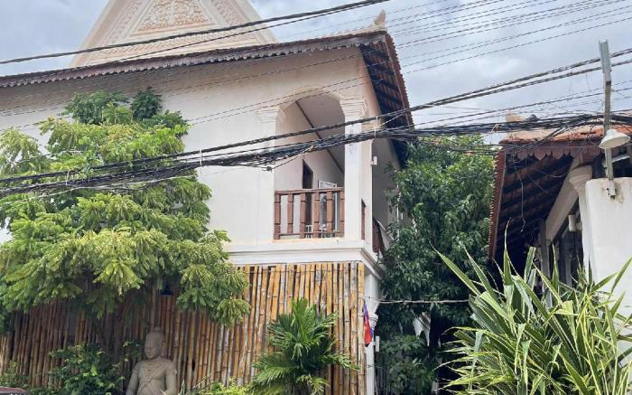 Lika's Family Pool Villa