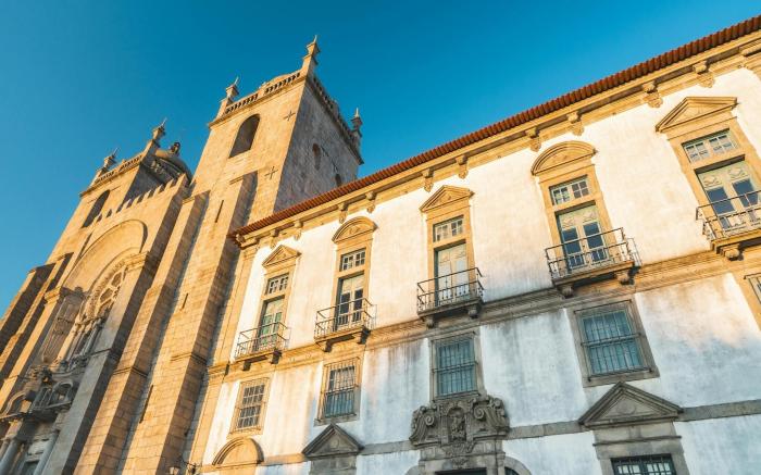 Charming 1-Bedroom Apartment in Oporto